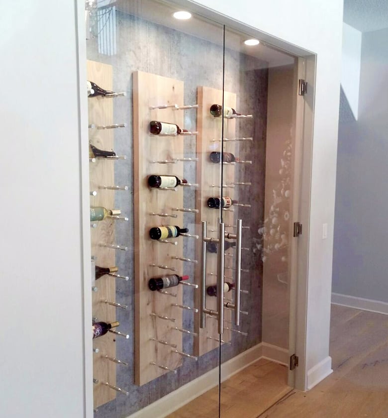 custom glass for wine case